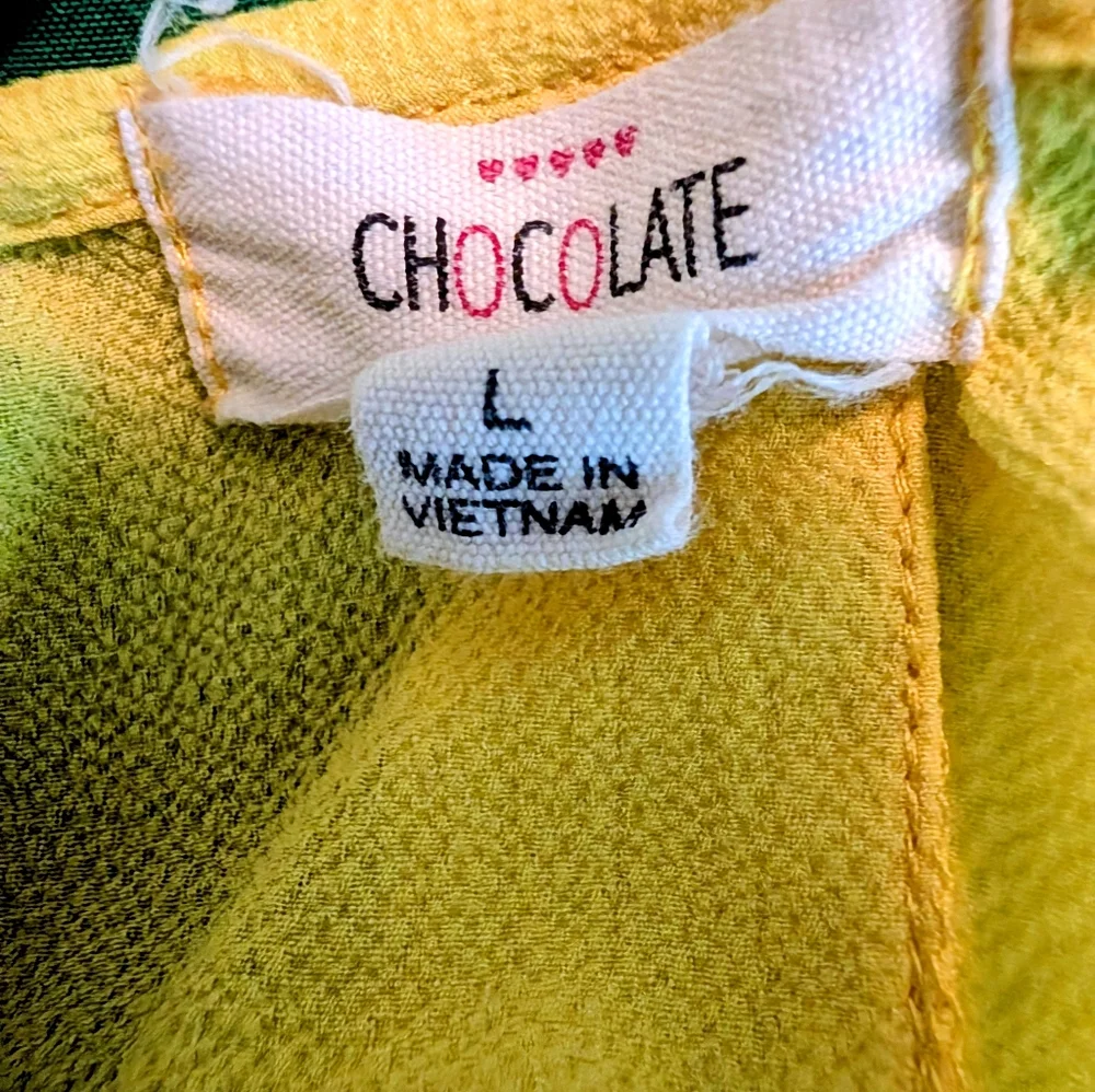 Chocolate Yellow Short Sleeve Blouse Button Back Large - Picture 7 of 8